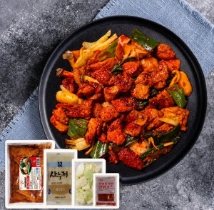 [참푸드]참맛프리미엄 닭갈비밀키트 양념 간장 캠핑 춘천 닭갈비500g+야채+우동+소스[초간단]